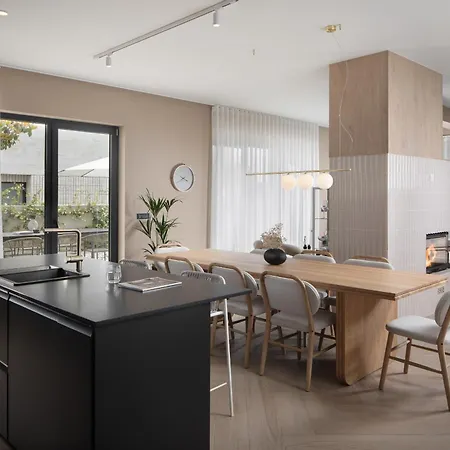 Brand New B63, Heated Pool And Wellness וילה